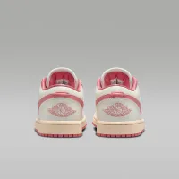 Nike Air Jordan 1 Low жіноча Кросівки колір білий