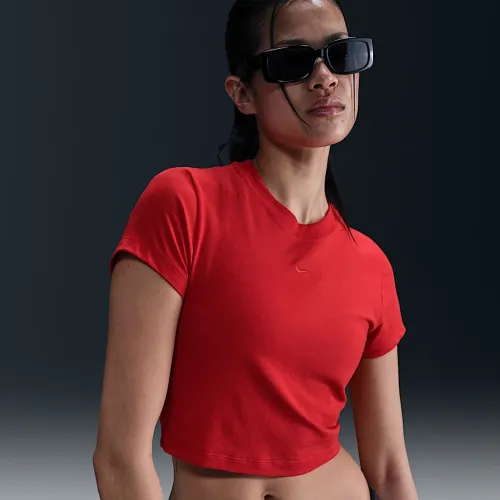 Nike Sportswear Chill Knit жіноча Cropped футболка колір червоний
