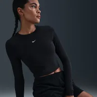 Nike Sportswear Chill Knit жіноча Slim Long-Sleeve Cropped Top колір чорний