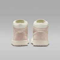 Nike Air Jordan 1 Mid SE жіноча Кросівки колір білий