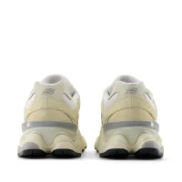 Кросівки New Balance U9060WNB - Бежевий