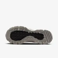 Nike Zoom Vomero Roam женская Winterized Кроссовки цвет белый