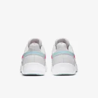 Nike Legend Essential 2 женская для тренировок Кроссовки цвет белый