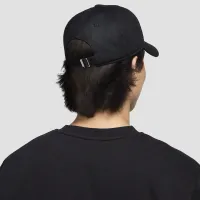 Nike Club Unstructuколір червоний Cap колір чорний