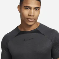 Nike Academy мужские Dri-FIT Short-Sleeve Soccer Top цвет черный