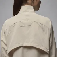 Nike Jordan Sport женская Dri-FIT Woven Куртка цвет коричневый