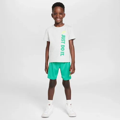 Nike Little детские Graphic футболка and шорты набор цвет зеленый