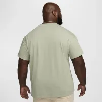 Nike Sportswear Premium Essentials чоловічі футболка колір зелений
