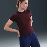 Nike Sportswear Chill Knit женская футболка цвет красный