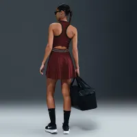 NikeCourt Slam жіноча Dri-FIT Tennis Костюм колір червоний
