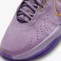 Nike LeBron XXI 
