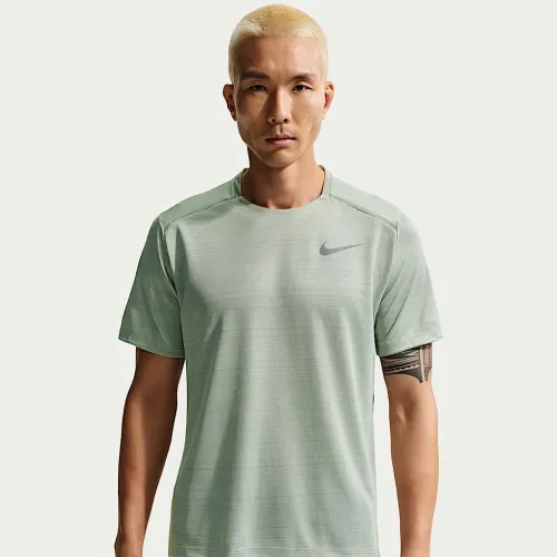 Nike Dri-FIT Miler чоловічі Short-Sleeve Running Top колір зелений