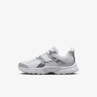 Nike V5 RNR Little дитячі Кросівки колір білий
