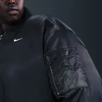 Nike Sportswear женская Therma-FIT Reversible Bomber Куртка (большие размеры) цвет черный