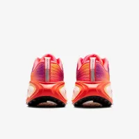 Nike Vomero Plus SE женская Road Running Кроссовки цвет красный