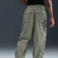 Nike Tech чоловічі Woven Cargo Pants колір зелений