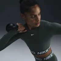 Nike Pro жіноча Dri-FIT Cropped Long-Sleeve Top колір зелений