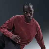 Nike Sportswear Premium Essentials чоловічі Long-Sleeve футболка колір червоний
