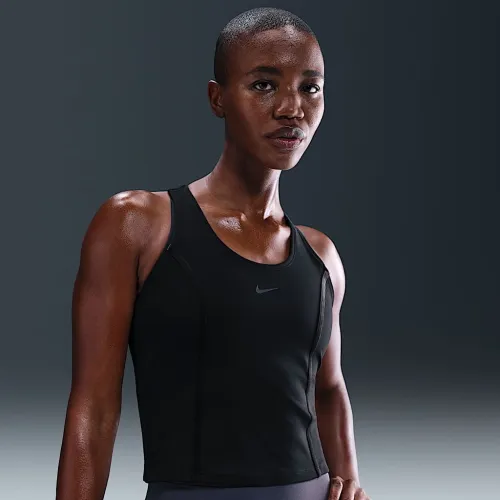 Nike One Fitted жіноча Dri-FIT Tank Top колір чорний