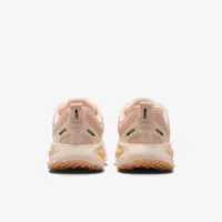 Nike Vomero 18 Big детские Road Running Кроссовки цвет коричневый