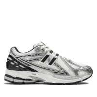 Кросівки New Balance M1906RER - Срібні