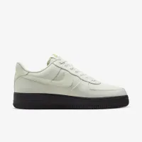 Nike Air Force 1 '07 LV8 чоловічі Кросівки колір зелений