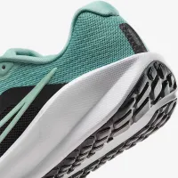 Nike Downshifter 13 жіноча Road Running Кросівки (Extra Wide) колір зелений
