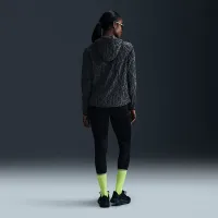 Nike Swift женская Dri-FIT Packable Running Куртка цвет черный