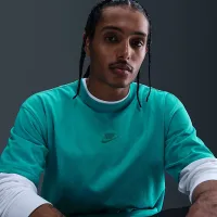 Nike Sportswear Premium Essentials чоловічі футболка колір зелений