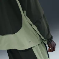 Nike Tech мужские Dri-FIT Woven Color-Block Windrunner Loose Куртка цвет зеленый