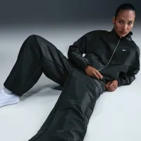 Nike Sportswear Windrunner женская Shine Pants цвет зеленый