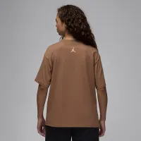 Nike Jordan жіноча Graphic футболка колір коричневий
