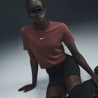Nike Sportswear Essential женская Slim Cropped футболка цвет коричневый
