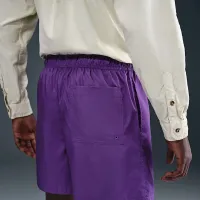 Nike Club чоловічі Woven Flow шорти колір фіолетовий