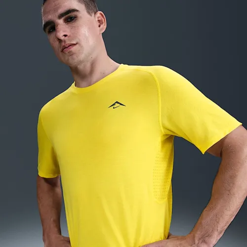 Nike Solar Chase мужские Dri-FIT ADV Short-Sleeve Running Top Yellow
