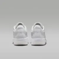 Nike Luka .77 