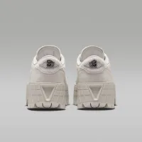 Nike Air Jordan 1 Brooklyn Low жіноча Кросівки колір сірий