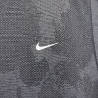 Nike Dri-FIT ADV A.P.S. чоловічі Engineered Short-Sleeve Fitness Top колір сірий