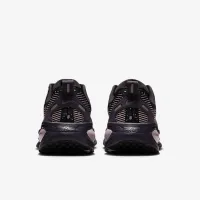 Nike Vomero 18 SE жіноча Road Running Кросівки колір чорний