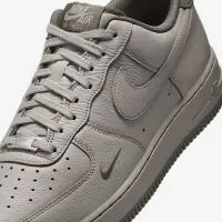 Nike Air Force 1 '07 LV8 чоловічі Кросівки колір зелений