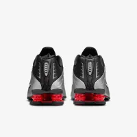Nike Shox R4 жіноча Кросівки колір чорний