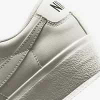 Nike Blazer Low Platform жіноча Кросівки колір сірий