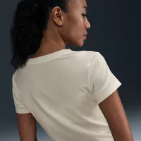 Nike Sportswear женская Slim Short-Sleeve Tee цвет белый