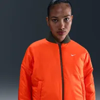 Nike Sportswear женская Therma-FIT Reversible Bomber Куртка цвет зеленый