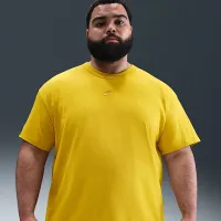 Nike Sportswear Premium Essentials чоловічі футболка Yellow