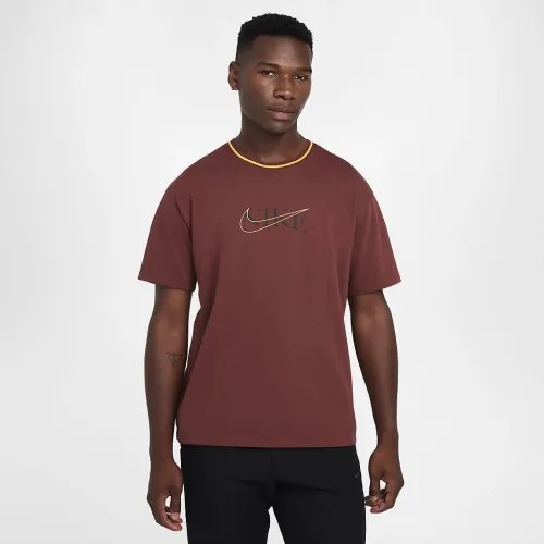 Nike Sportswear Max90 футболка колір коричневий