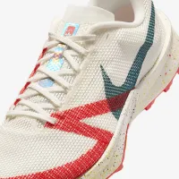 Nike Kiger 10 чоловічі Trail Running Кросівки колір білий
