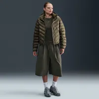 Nike Sportswear Windpuffer женская Therma-FIT Hooded Puffer цвет зеленый