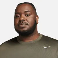 Nike Dri-FIT Legend чоловічі Long-Sleeve Fitness Top колір зелений