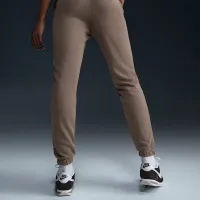 Nike Sportswear Chill Terry женская Slim С высокой Талией French Terry Sweatpants цвет коричневый